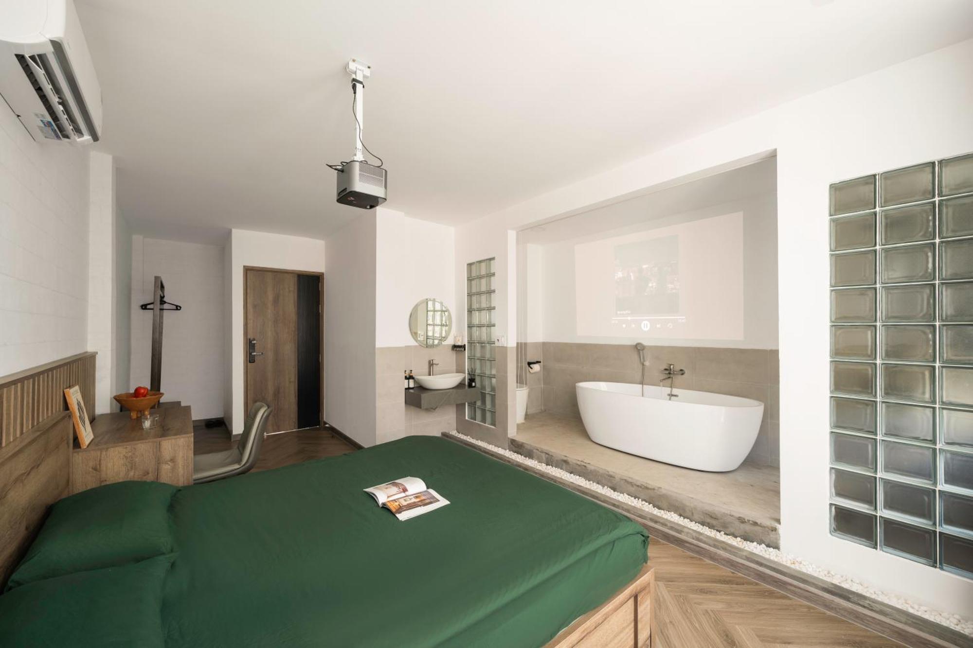 Zeus Living - Harmony Hideout TP. Hồ Chí Minh