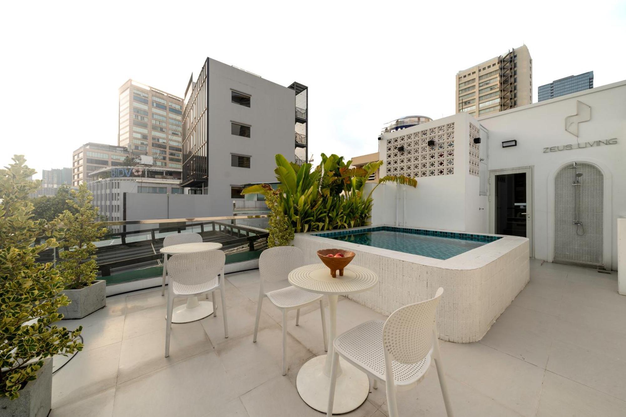 Khách sạn Zeus Living - Harmony Hideout TP. Hồ Chí Minh